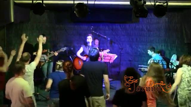 Jorunnr (Йорунн) - Zombie ("The Cranberries" cover, 2017г) смотреть онлайн