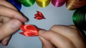 Лепесток Канзаши с тремя острыми краями. Мастер класс\ DIY \ サテンリボンの花\ Flower of satin ribbons