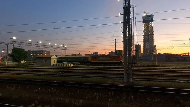Вечерние поезда (Красивое:-)) / Аэроэкспрессы, поезда дальнего следования смотреть онлайн