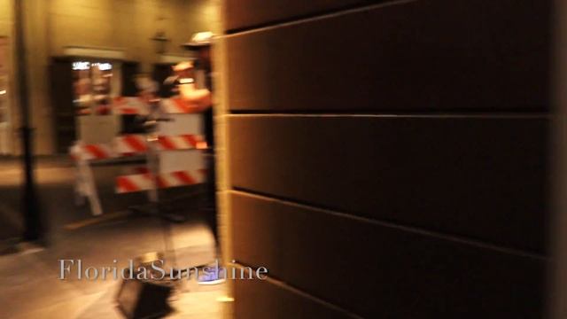 ?????? Прогулка ночью по Французскому кварталу в Новом Орлеане - Магазины антиквариата - Луизиана