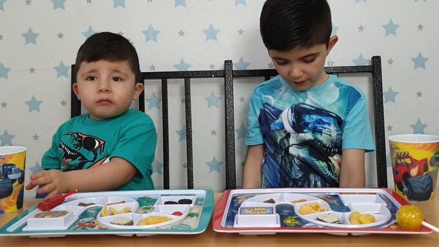 Играем в самый ПОЛЕЗНЫЙ ЧЕЛЛЕНДЖ Dinner Winner/TOYS смотреть онлайн