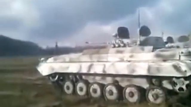 Учебные стрельбы БМП Ополчения Новороссии. Not Fresh News смотреть онлайн