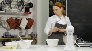 Видеоурок: рецепт муссового пирожного "Адель". Мусс и сборка.