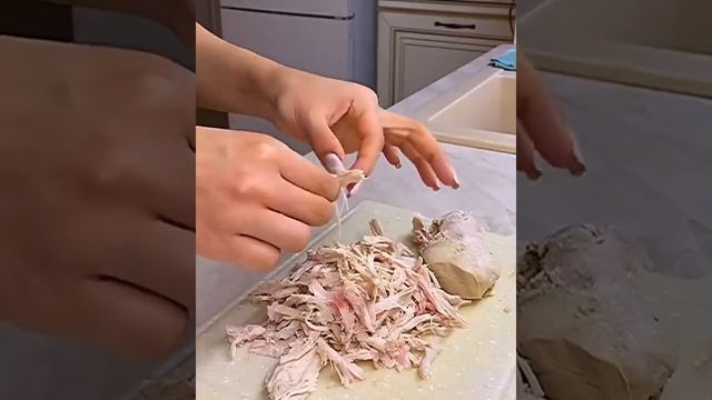 Наивкуснейший салат с куриной грудкой + рецепт морковки по-корейски ? смотреть онлайн