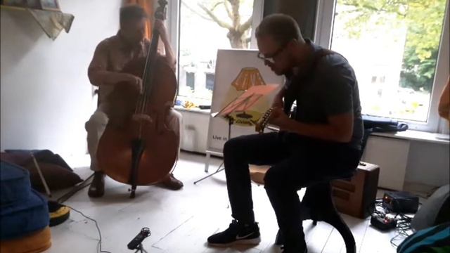 Marzio Scholten meets Ernst Glerum, Live in Your Living Room @ North Sea Round Town, June 30 2017 смотреть онлайн