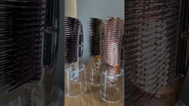 🇯🇵Расчески Scalp.Brush | Всегда в наличии на стенде у стойки администратора смотреть онлайн