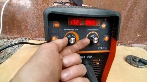 Мини обзор, на сварочный инверторный полуавтомат Handtek MIG - 200