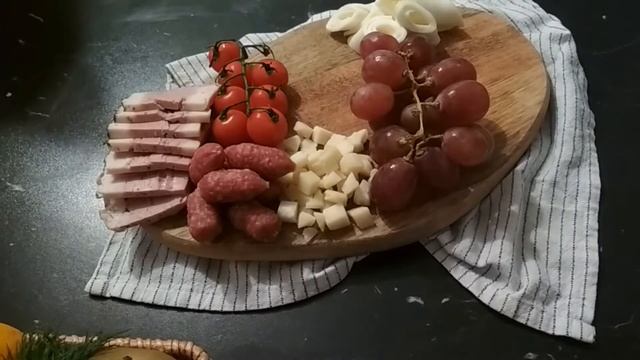 Домашние блины с грушевым джемом