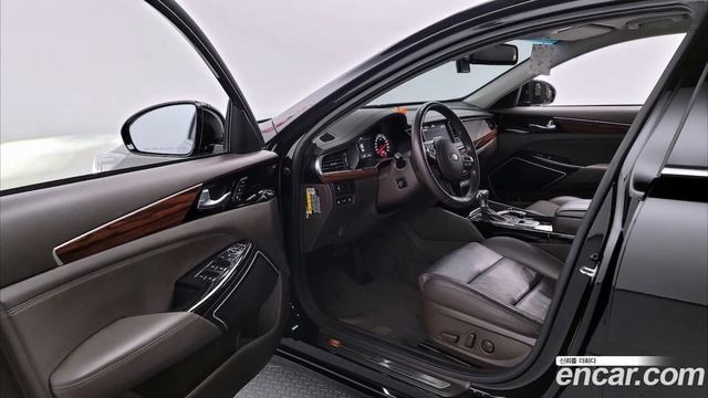 Kia K7 Maшина урулган эмес ,жана алмашылган тетиктери жок ,абалы ото жакшы.