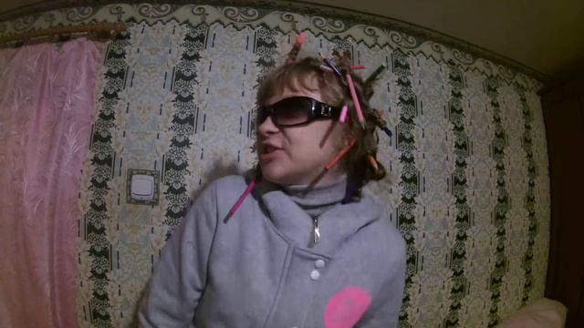 Девочка поёт смешную песню! смотреть онлайн