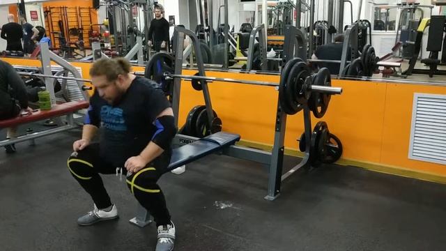 Д1 Жим на скорость соревновательный 10*1 90-110, отдых 30 сек. смотреть онлайн