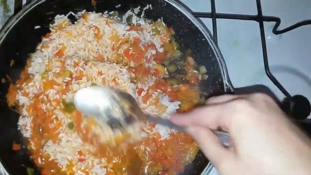 Испанцы отдыхают????оригинальная Паеллия смотреть онлайн