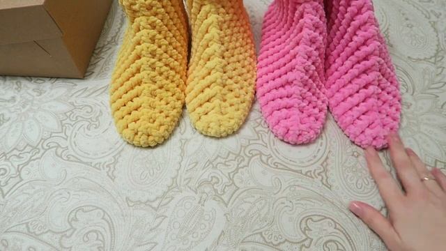 Домашние тапочки из плюшевой пряжи Обзор готовых работ смотреть онлайн