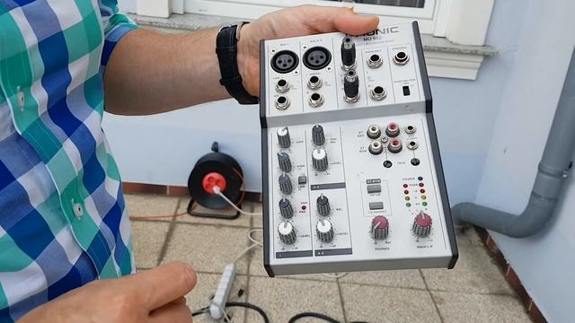 mikser i jego gniazda смотреть онлайн