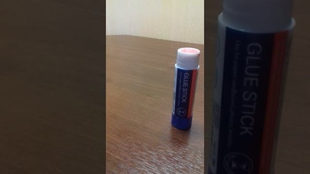 2в1. Сегодня я показала помаду из клея. смотреть онлайн