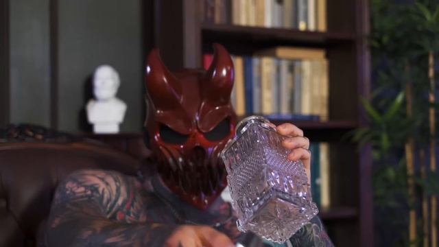 ALEX TERRIBLE Sia - Chandelier COVER смотреть онлайн