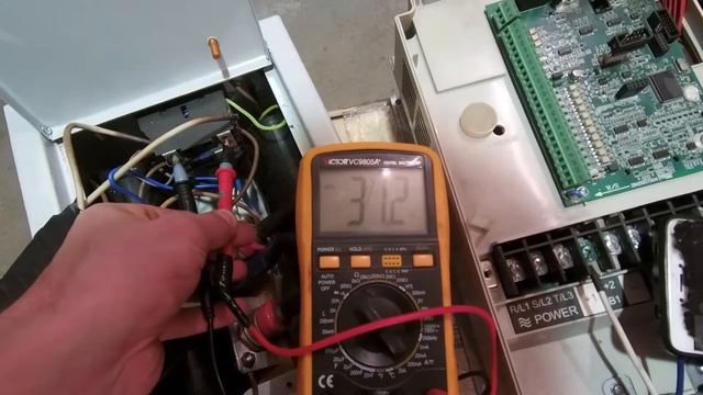 Электродвигатель 11 киловатт от однофазной сети 220 вольт. Токарный от розетки. смотреть онлайн