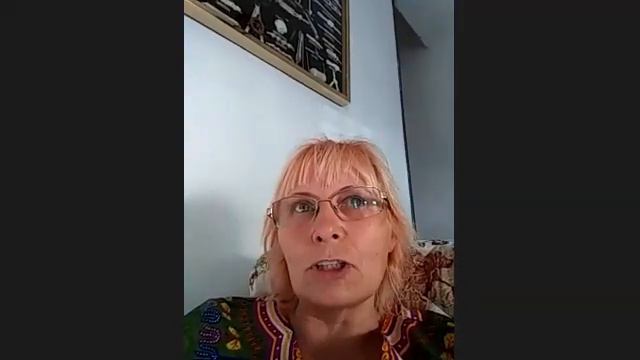 Много лет в горле образовывался мешочек с мокротами, оперировали но не помогло. смотреть онлайн