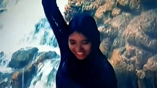 refreshing //On the island of Java, Indonesia accompanied by beautiful women смотреть онлайн
