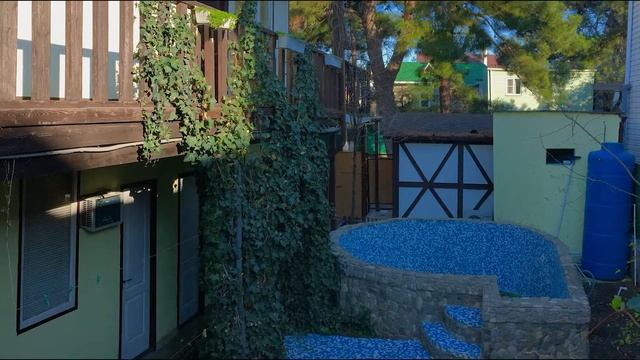 Купить дом в Геленджике. Купить гостевой дом в 100 метрах от моря. Толстый мыс, Геленджик. смотреть онлайн