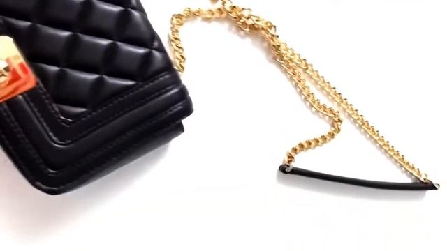 Сумка Moschino Love Италия смотреть онлайн