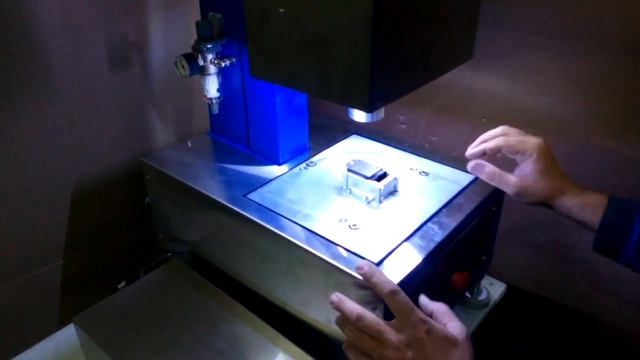 Машина ультразвуковой сварки, ультразвуковая сварка панели под плату смотреть онлайн