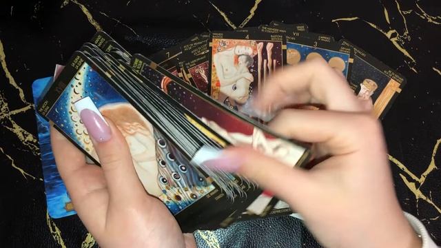 4 королевы: какой мужчина постоянно о вас думает? почему не может вас забыть? смотреть онлайн