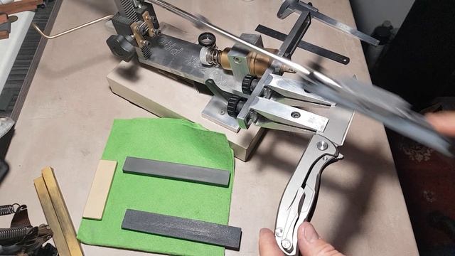 Камни Norton Crystalon в работе ... смотреть онлайн