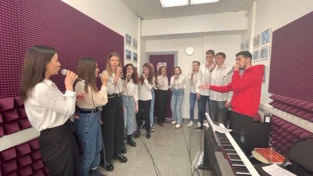 «Take A train» лайф Dia-Capella смотреть онлайн