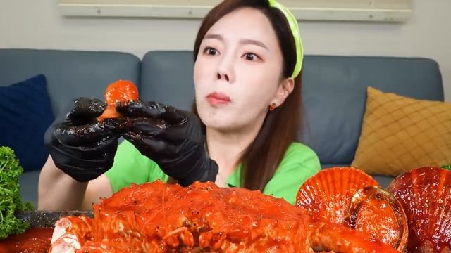 Spicy  Giant KingCrab Seafood Bibimbap Mukbang ASMR Ssoyou