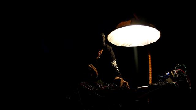 Skedevi Sessions III - Dyngherren - Improvised Modular Eurorack Jam смотреть онлайн