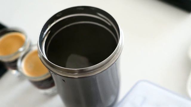 식후엔 아메리카노 - 드롱기 데디카 EC685 AMERICANO Delonghi Dedica EC685 смотреть онлайн