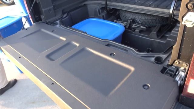 2017 Honda Ridgeline vs 2007 Honda Element BOX TEST - Who Can Fit The Most Boxes смотреть онлайн