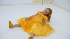 Настя и её необычные игрушки