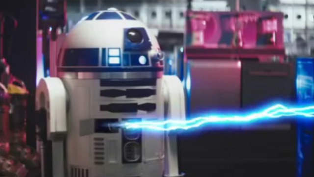 R2D2 встретил пылесос смотреть онлайн