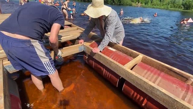 Как собрать плот для путешествия. Река Березина. Старт из горда Борисов. Мы TUT жывем. смотреть онлайн