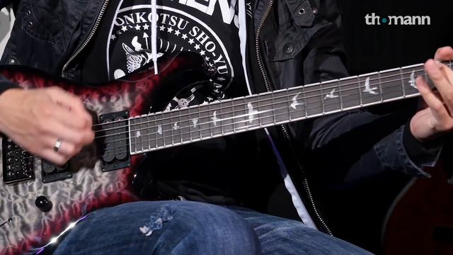 Mark Holcomb vs. John Petrucci | Thomann Riff Challenge | Episode 1 смотреть онлайн