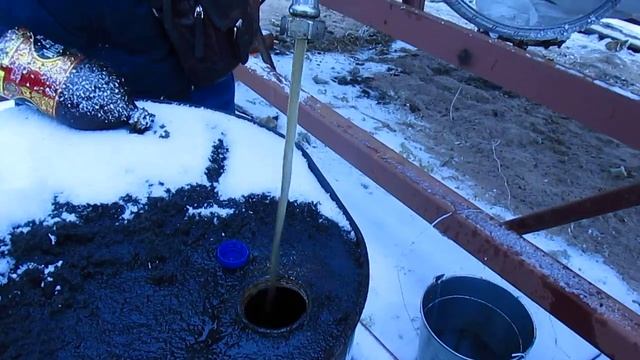 Добились получения довольно светлой дизельной фракции из отработанного масла. смотреть онлайн