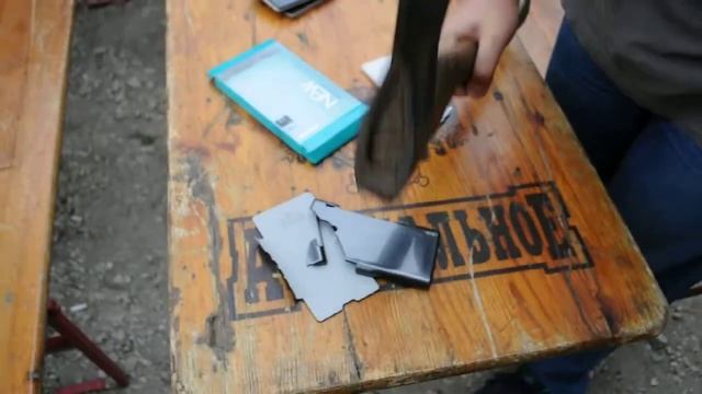 Уничтожение чехла Nillkin смотреть онлайн