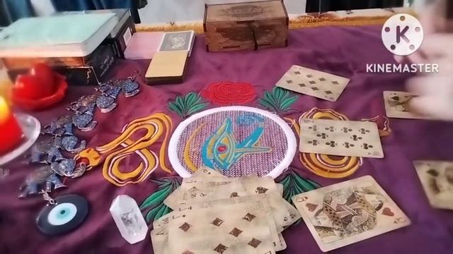 Червовая дама. Кто при пороге бывший или новый? С чем идут? смотреть онлайн