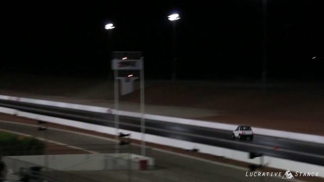 V8 Kia Sportage vs Dodge Challenger смотреть онлайн