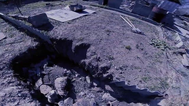 Серия 8: выравнивание дачного участка копаю ров смотреть онлайн