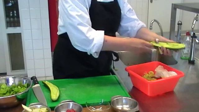 Instructiefilm salade maken смотреть онлайн