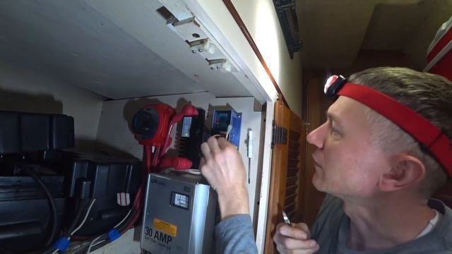 На США идёт страшный ураган Флоренс. Готовимся к удару стихии. смотреть онлайн