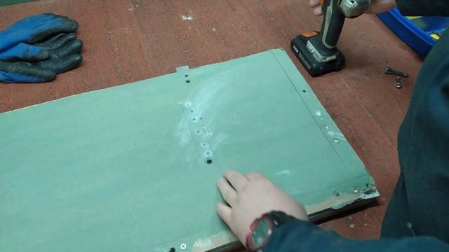 Биты по гипсокартону Dexter смотреть онлайн