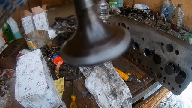 Сборка ГБЦ Притирка Клапанов Установка Маслосъёмных Колпачков смотреть онлайн