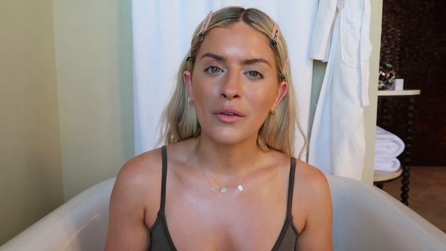 CHIT CHAT GET READY WITH ME! смотреть онлайн