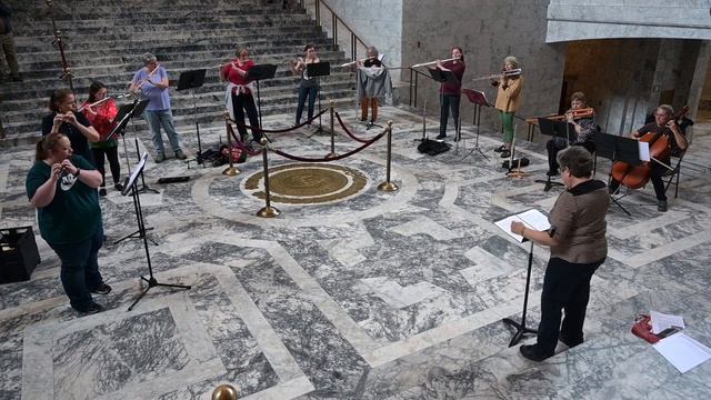 Olympia Flute Choir presents "Flutes in the Rotunda" on Mother's Day смотреть онлайн
