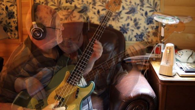 Fender Custom Shop Time Machine 1959 Precision Bass Journeyman Relic - Aged Sherwood Green Metallic смотреть онлайн