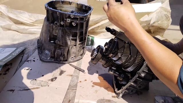 Замена подшипника каробки передач Мерседес спринтер!!! смотреть онлайн